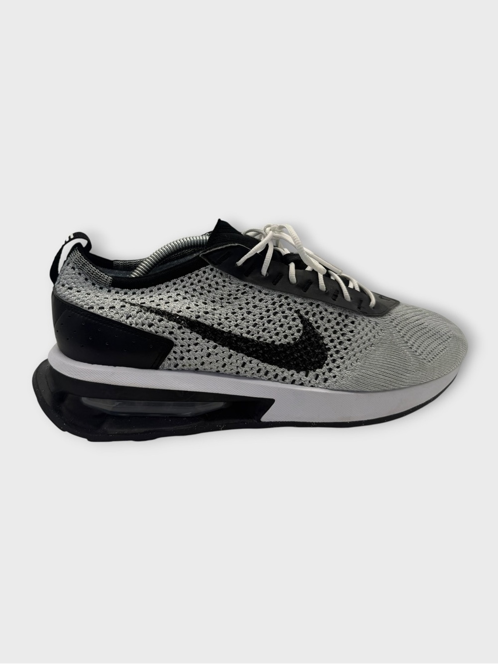 Nike Air Max Flyknit Racer Mens 10.5 Great Condition!!! lightweight Comfy!